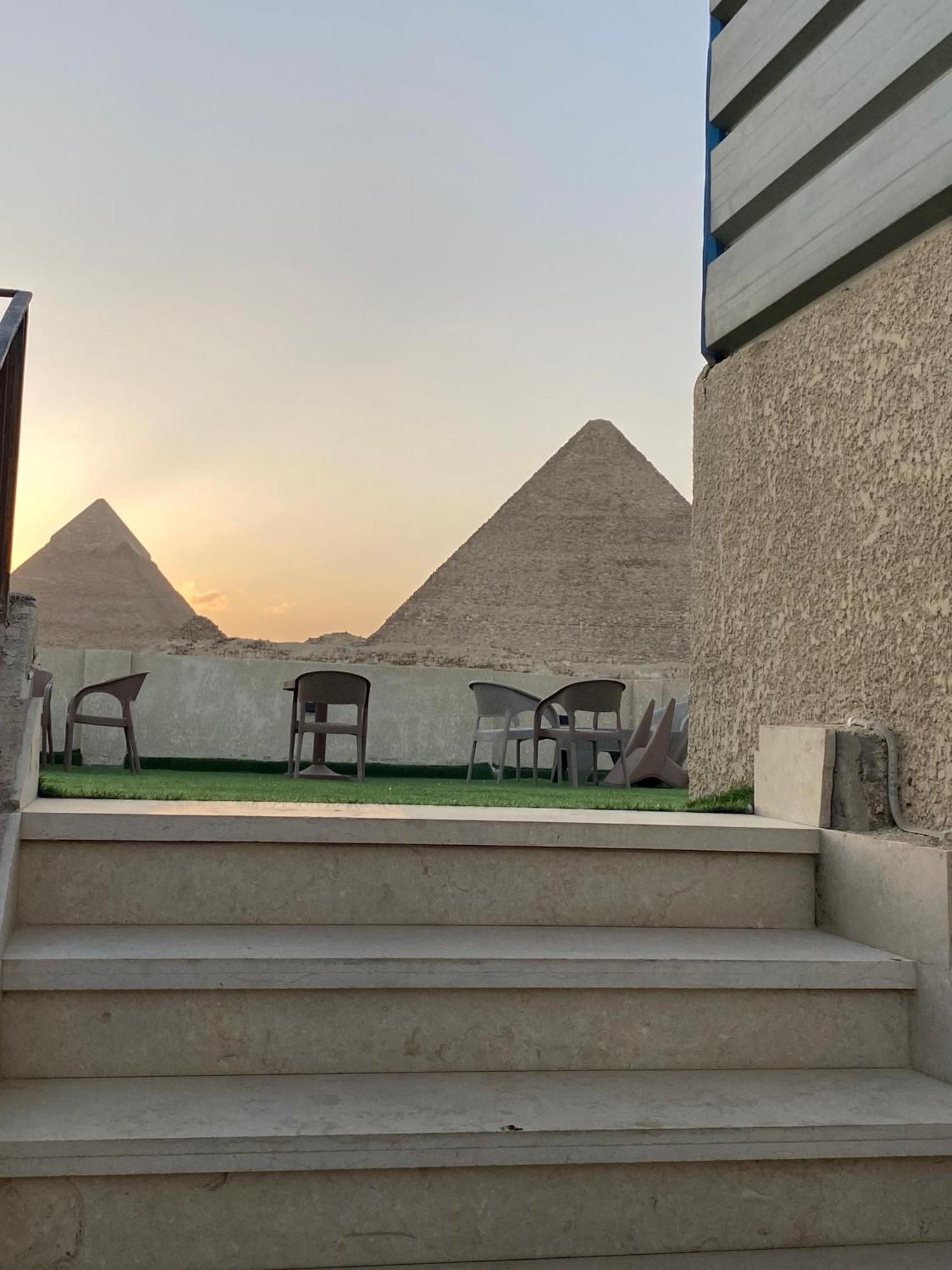 Isis Pyramids View Inn Kafret el-Gabal エクステリア 写真