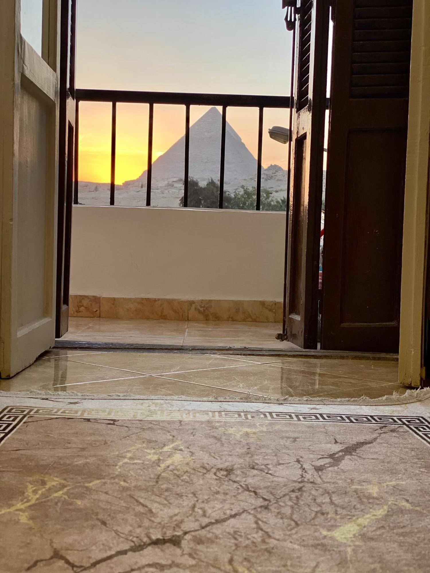 Isis Pyramids View Inn Kafret el-Gabal エクステリア 写真